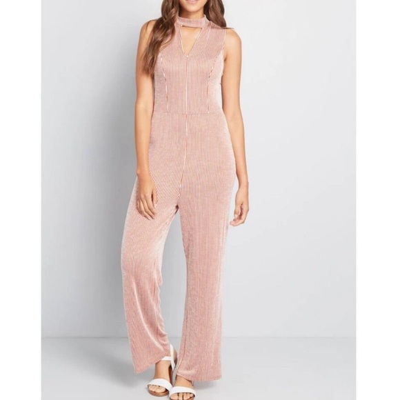 ModCloth For The Bliss Of It Jumpsuit Size Medium - Picture 1 of 5
